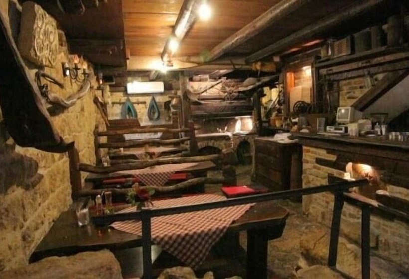 Hotel Xiv Century Rooms