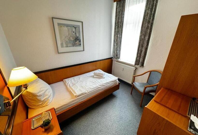 Отель Zur Eiche