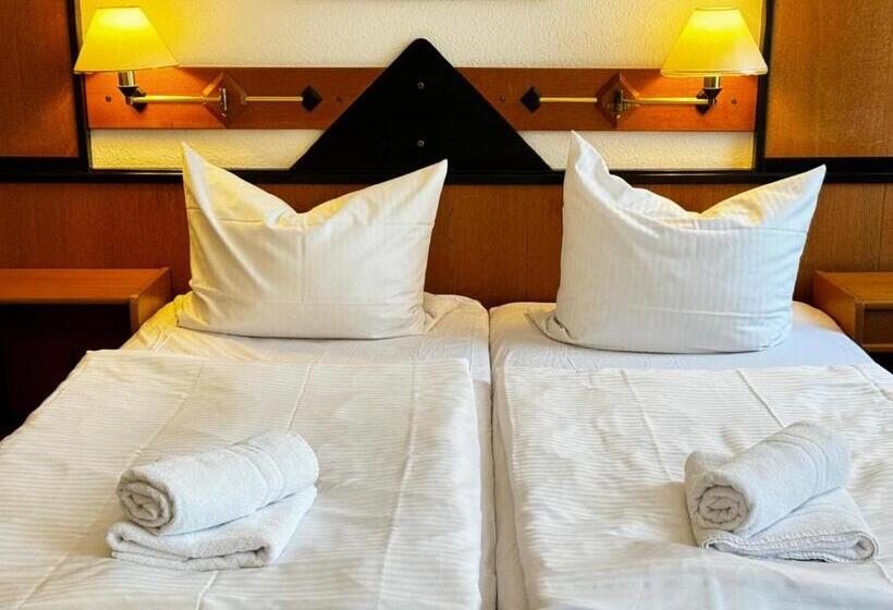 Отель Zur Eiche