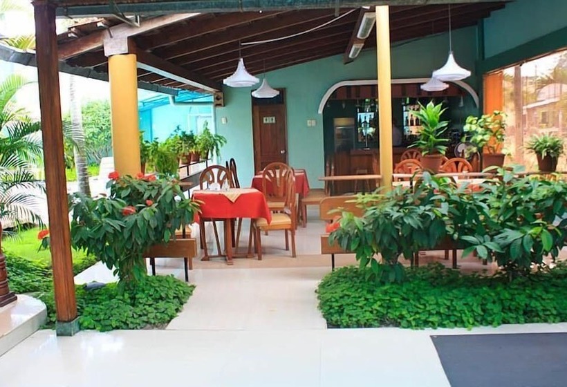 La Posada De Lobo Hotel & Suites