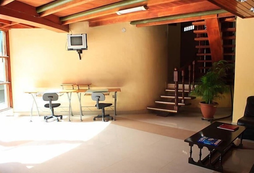 La Posada De Lobo Hotel & Suites