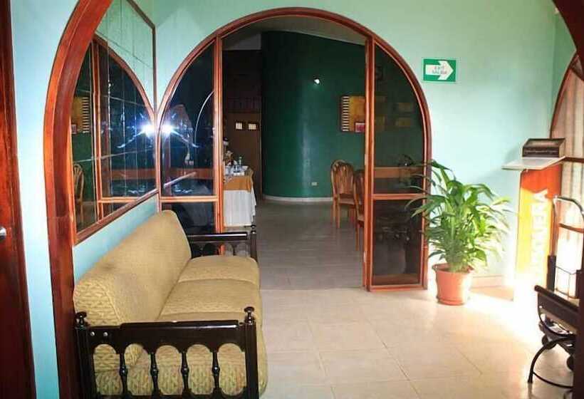 La Posada De Lobo Hotel & Suites