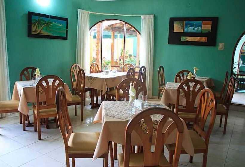 La Posada De Lobo Hotel & Suites