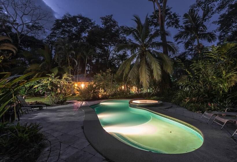 استراحتگاه El Nido Jungle Lodge