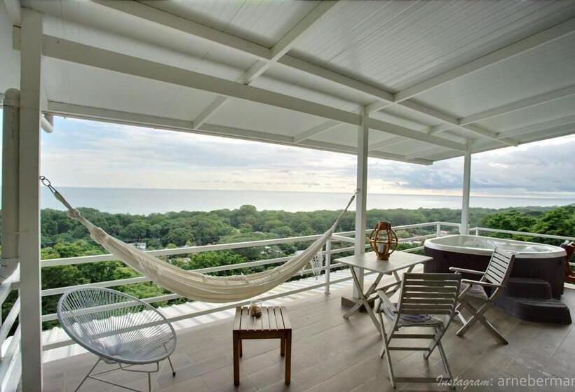 渡假胜地  Funky Monkey Lodge