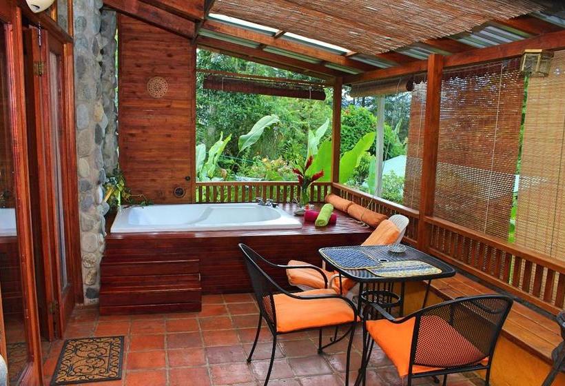 تختخواب و صبحانه Chalet Orosi