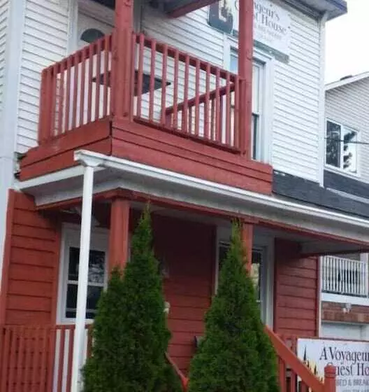 Hotelli A Voyageur S Guest House