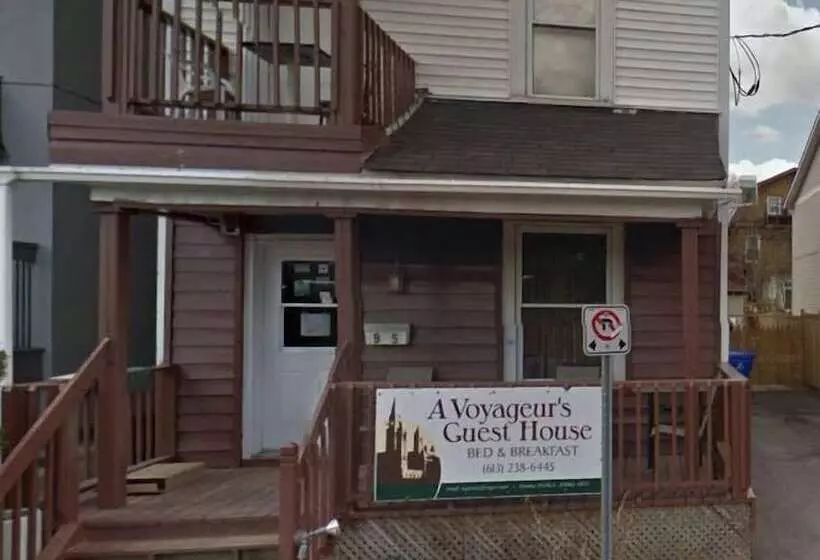 Hotelli A Voyageur S Guest House
