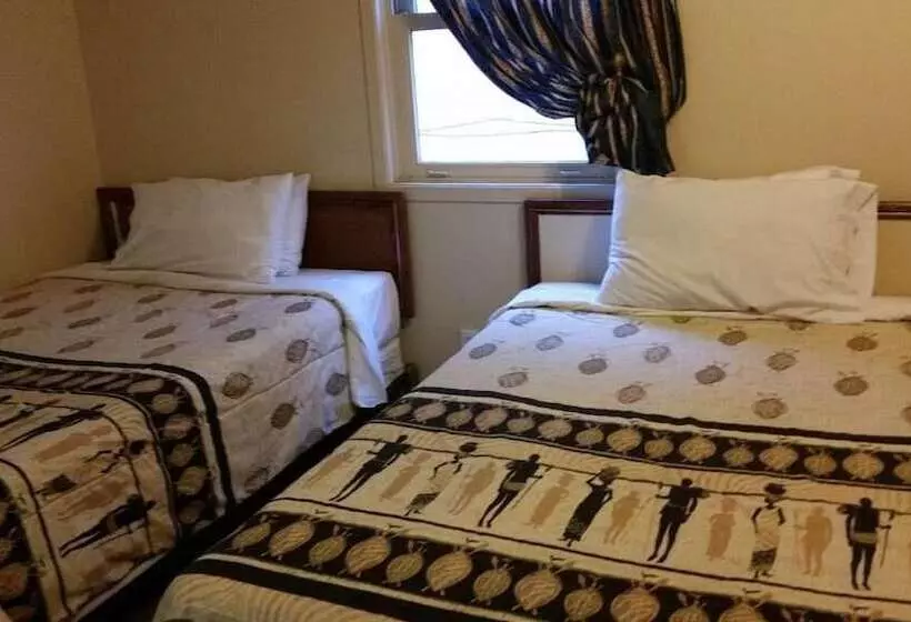 Hotelli A Voyageur S Guest House