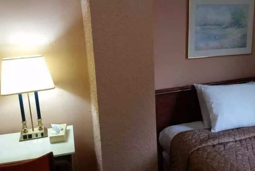 Hotelli A Voyageur S Guest House