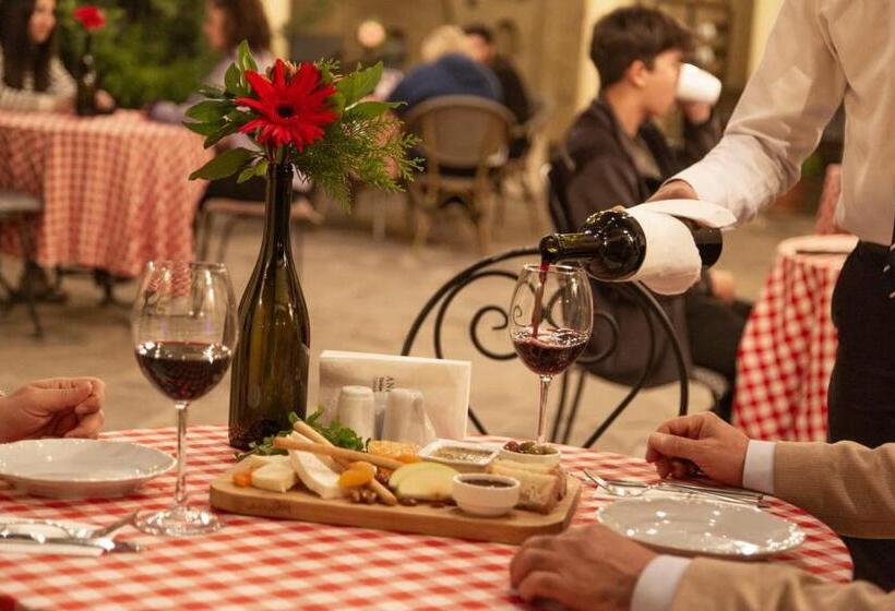 Anemon Koleksiyon Kula Otel