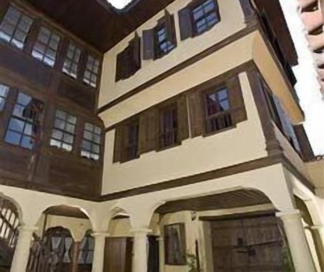 Anemon Koleksiyon Kula Otel