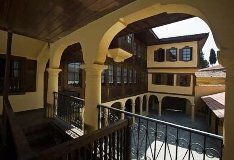 Anemon Koleksiyon Kula Otel