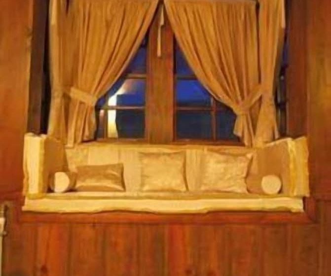 Anemon Koleksiyon Kula Otel