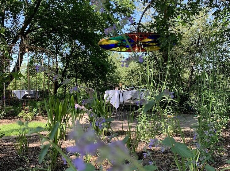 בית מלון כפרי Au Nom De Dieu