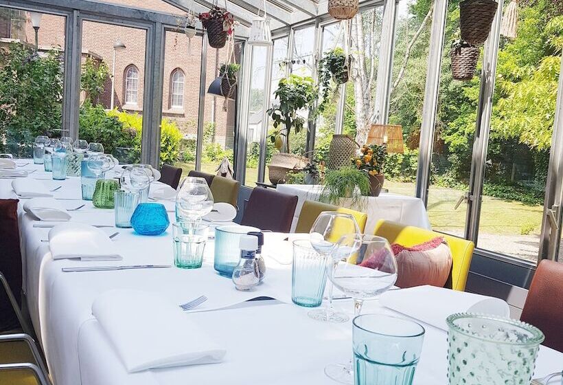 בית מלון כפרי Au Nom De Dieu