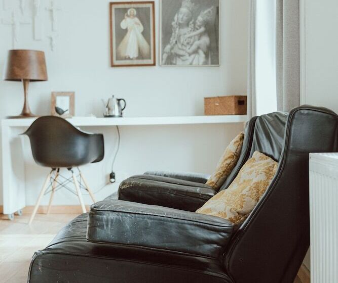 בית מלון כפרי Au Nom De Dieu