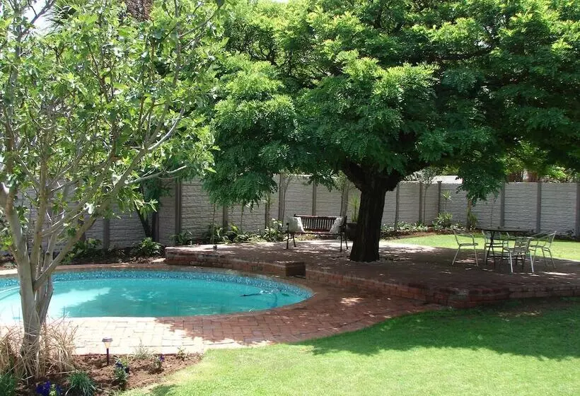 هتل Brebner House B&b