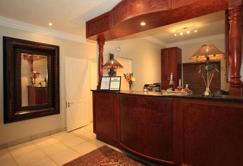 ホテル Cinnamon Boutique Guest House