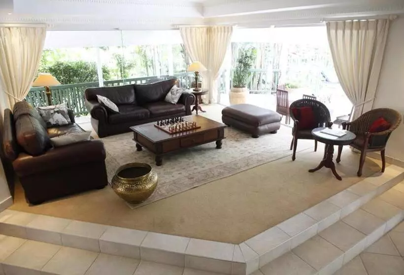 ホテル Cinnamon Boutique Guest House