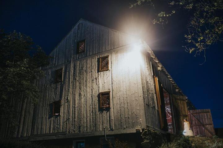 Отель Edgewater Inn & Riverside Grill