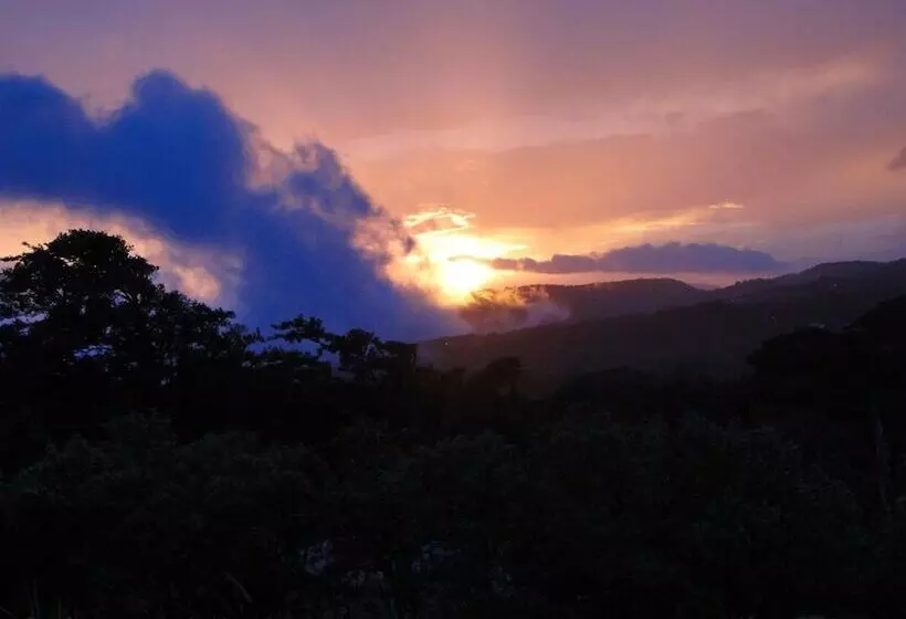 ホテル El Amanecer