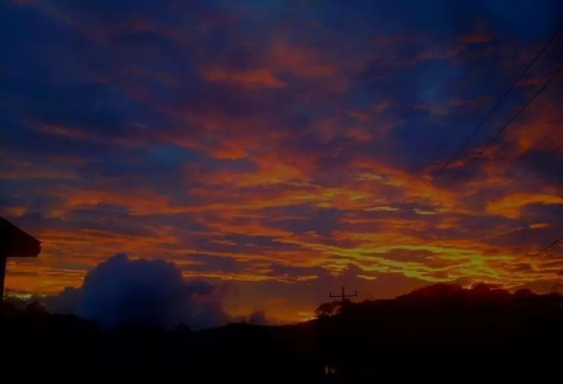ホテル El Amanecer