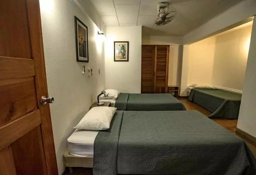 Hotelli Hostel Tajalín