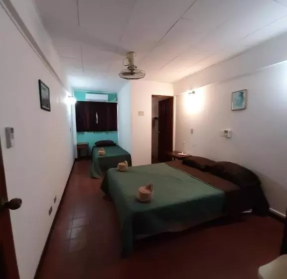 Hotelli Hostel Tajalín