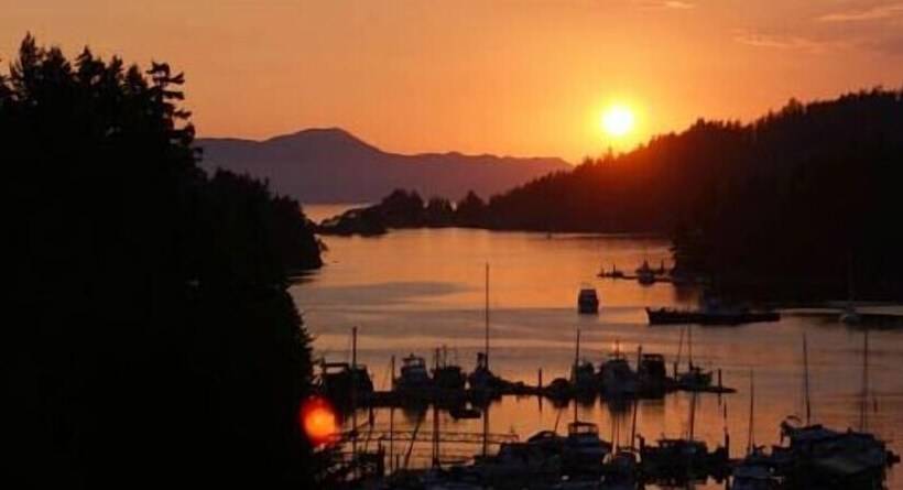 ホテル Enchanter Oceanview Suites