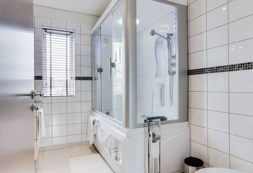 فندق Guesthouse Bjarney