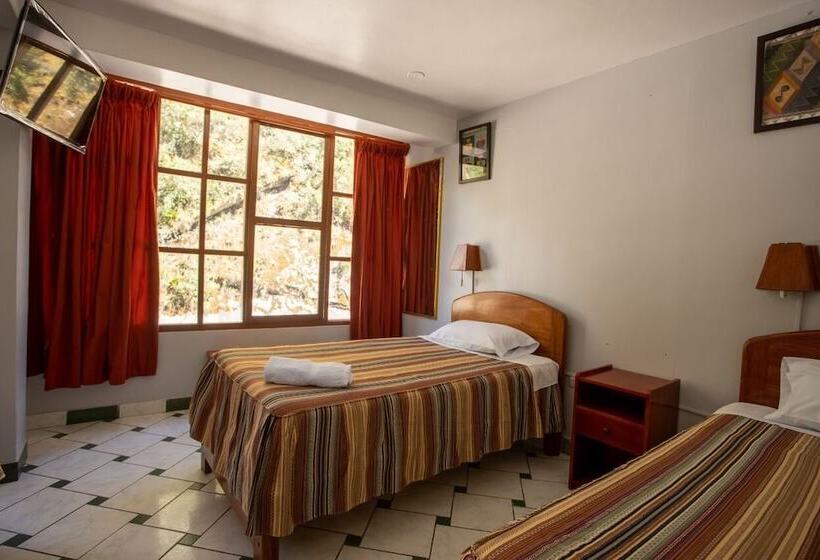 Hotel Hostal La Payacha