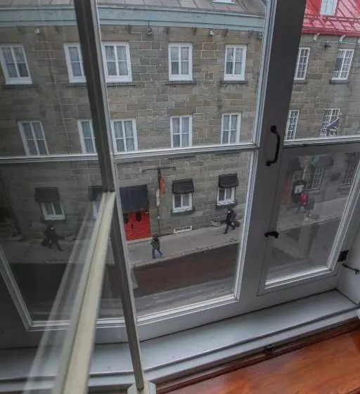 هتل Maison Du General