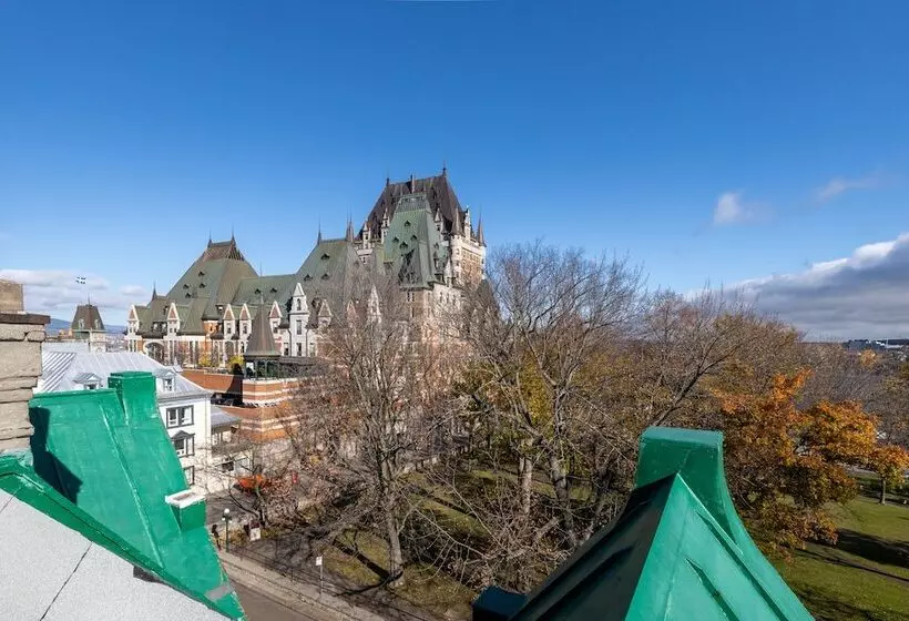 هتل Manoir Vieuxquebec