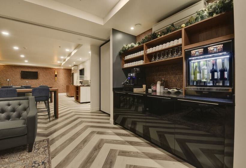 هتل Manoir Vieuxquebec