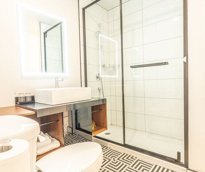 هتل Manoir Vieuxquebec