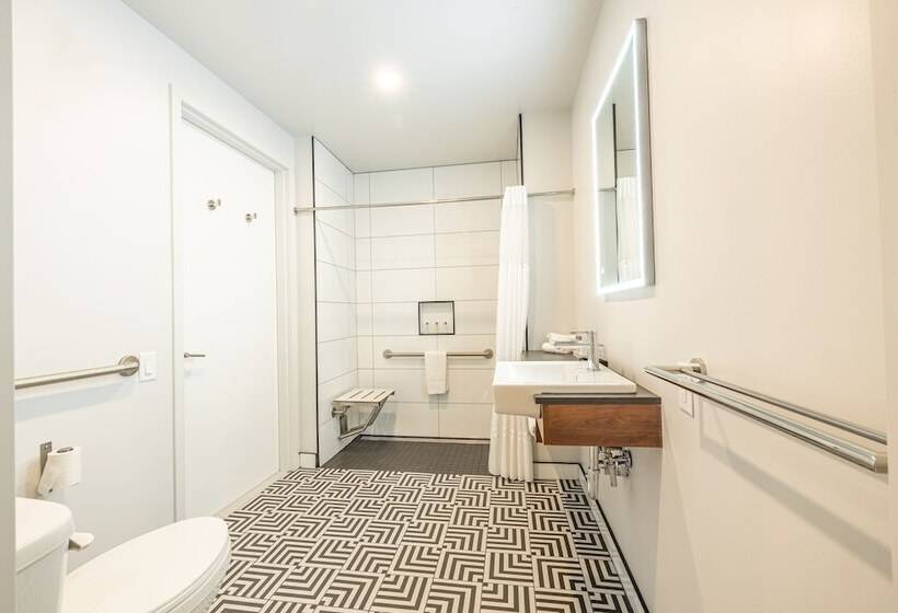 هتل Manoir Vieuxquebec