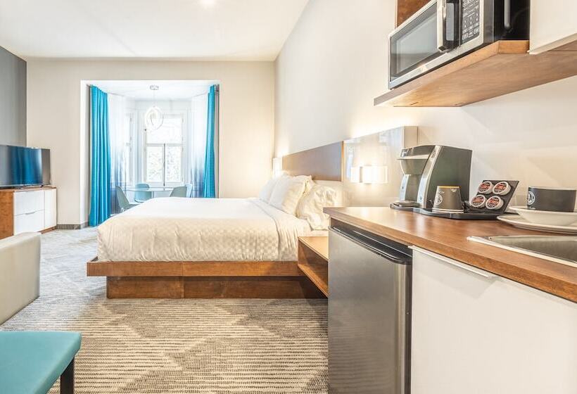 هتل Manoir Vieuxquebec