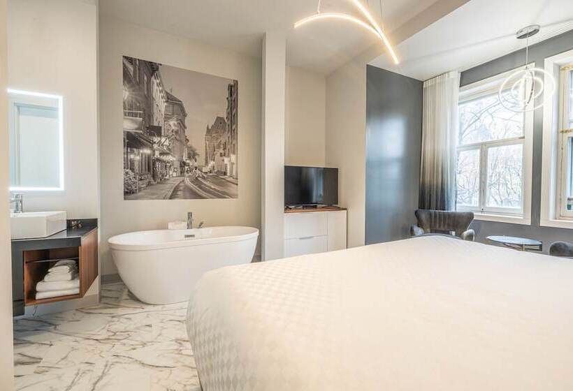 هتل Manoir Vieuxquebec