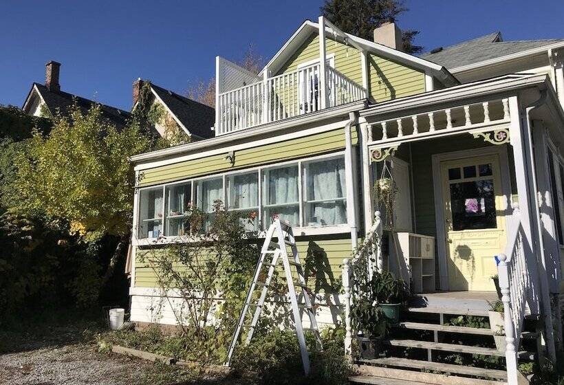 فندق Niagara Inn Bed & Breakfast