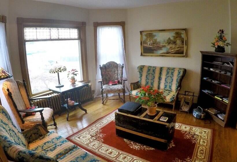 فندق Niagara Inn Bed & Breakfast