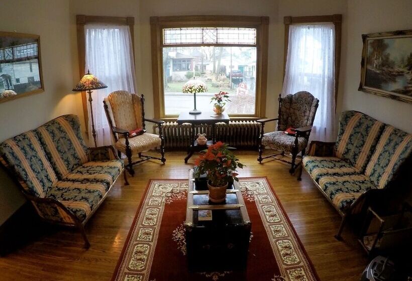 فندق Niagara Inn Bed & Breakfast