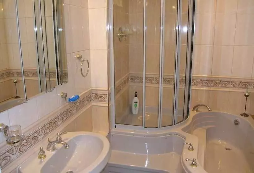 هتل Ocean Breeze Executive Bed And Breakfast