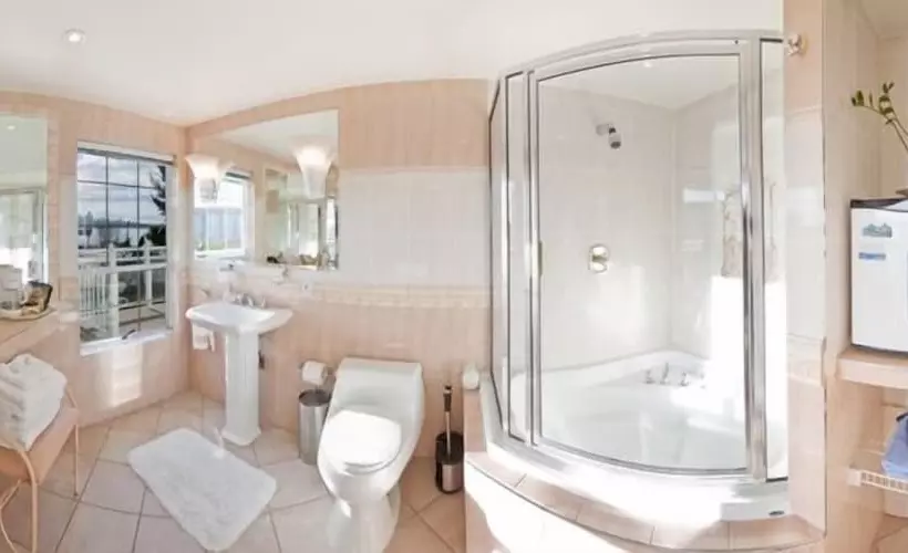 هتل Ocean Breeze Executive Bed And Breakfast