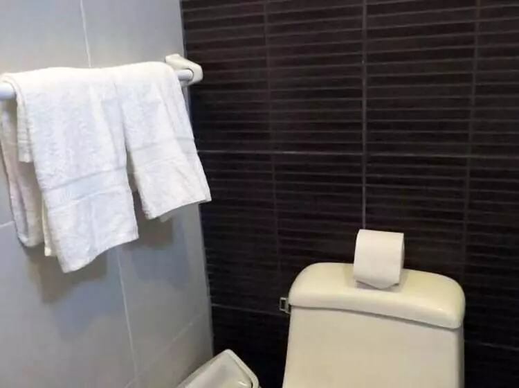 هتل Pirwa Maldonado Hostel