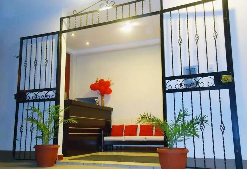 هتل Pirwa Maldonado Hostel