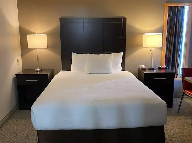 Hotelli Ramada By Wyndham Lindsay