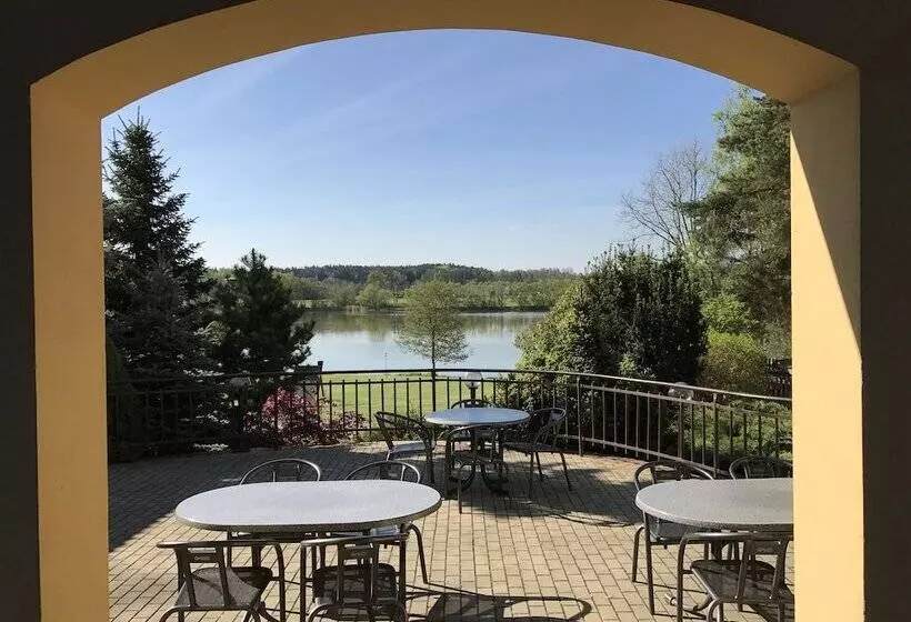 ホテル Resort Restaurant Stilec
