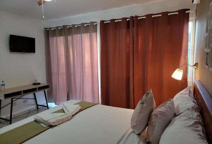 هتل Sea Breeze Sosua