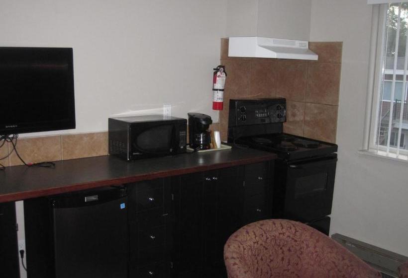 هتل Travelodge By Wyndham Surrey